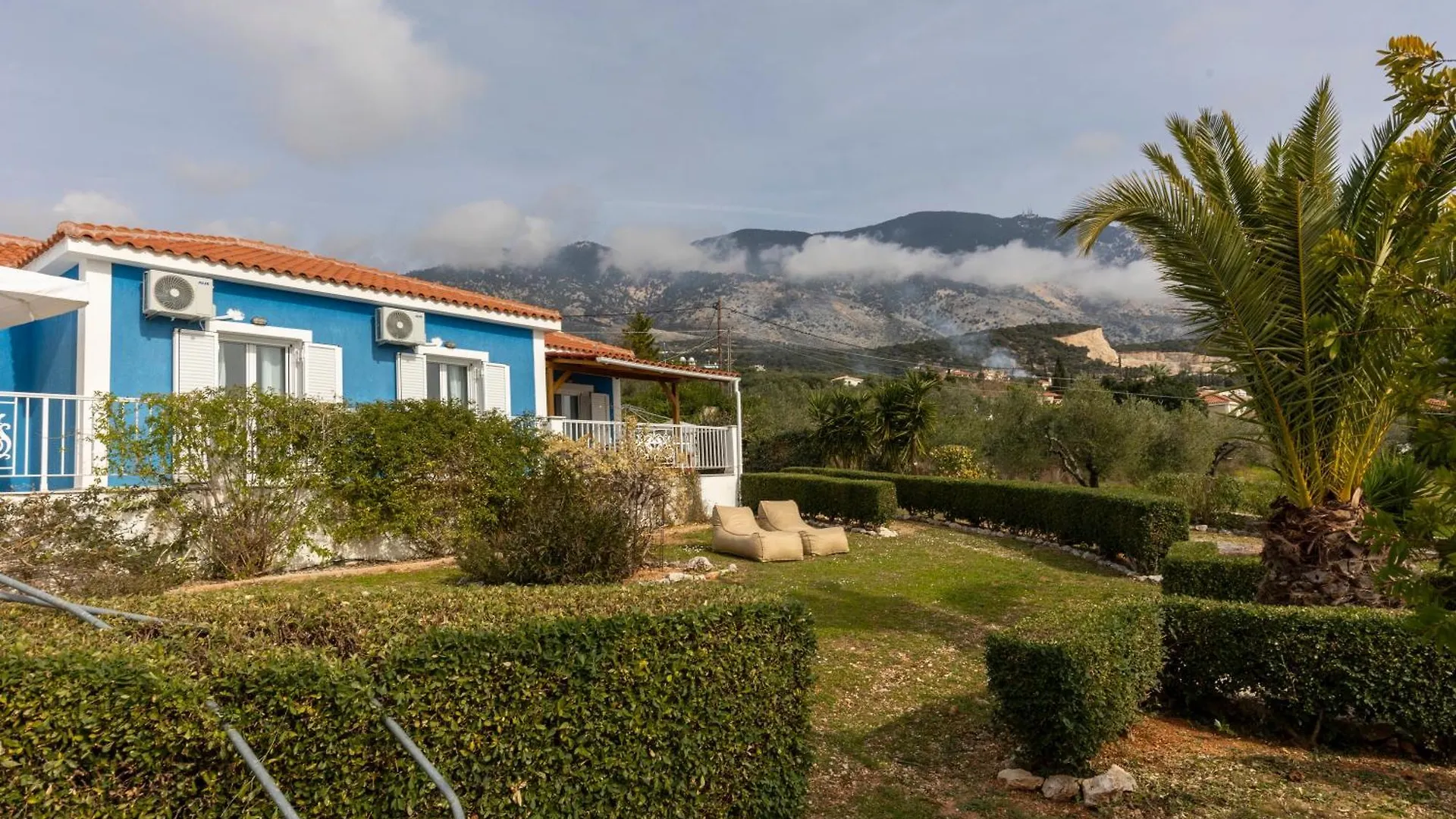Vila Ursa Minor Mousata